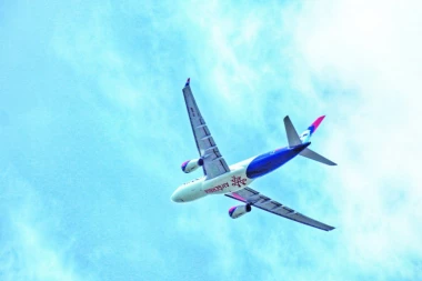 SIMBOL USPEHA: "Er Srbija" dokaz napretka naše zemlje