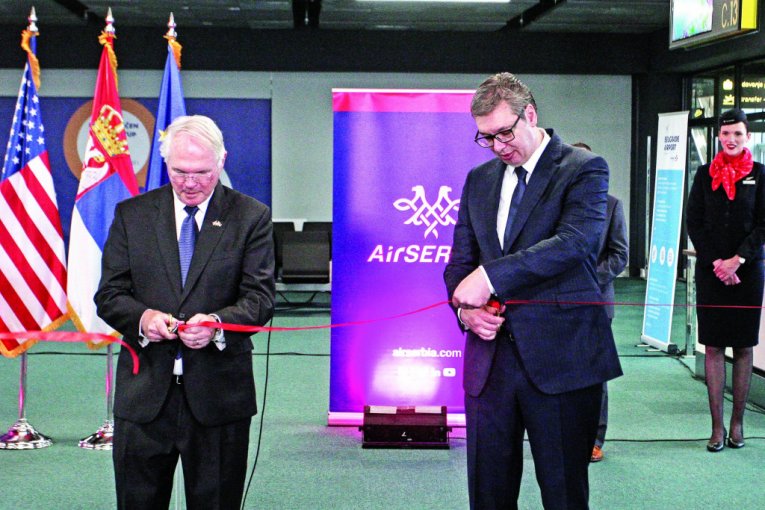 Ambasador SAD u Srbiji, Kristofer Hil i predsednik Republike Srbije, Aleksandar Vučić