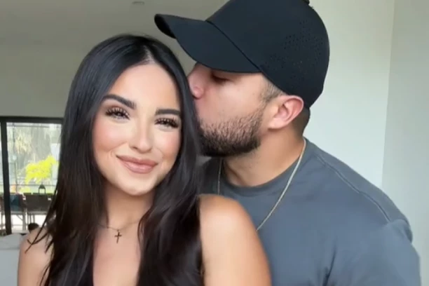 TRUDNA JE SKORO DEVET GODINA: Kada je pomislila da je konačno gotovo, nakon jedne rečenice LEKARA svi su se samo UHVATILI ZA GLAVU (FOTO/VIDEO)