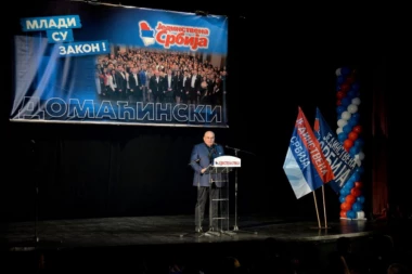 PALMA : JEDINSTVENA SRBIJA NA PARLAMENTARNE IZBORE IZLAZI SA SOCIJALISTIČKOM PARTIJOM SRBIJE