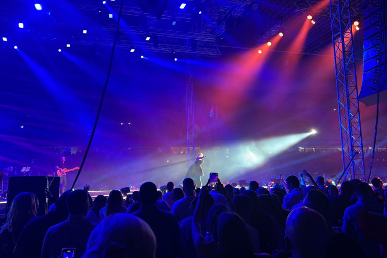 Jelena Rozga koncert Spens Novi Sad