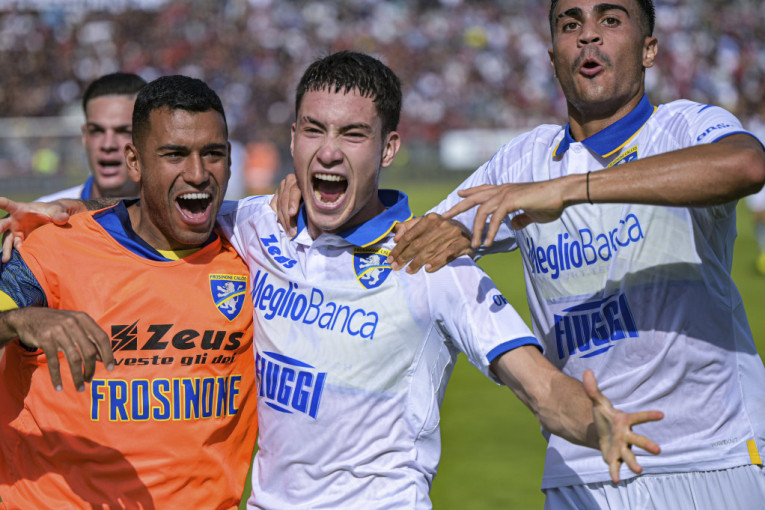 Frozinone za 20 minuta ispustio prednost od 3:0.