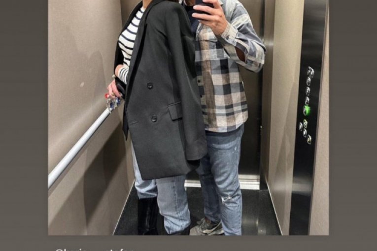 Stefan Karić stiže u Amidži šou sa voditeljkama Elite