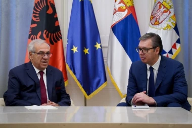 "OJAČANO POVERENJE IZMEĐU DVA NARODA" Vučić primio u oproštajnu posetu ambasadora Albanije Iljira Bočku