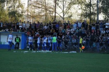 ŽITKOVAČKI STADION DUPKE PUN: Dva gola u nadoknadni vremena za veliki trijumf Morave nad Svrljigom! (FOTO GALERIJA)