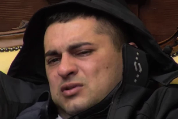 BEBICA KRIJE TEŠKU BOLEST: Svakog trenutka može da UMRE!