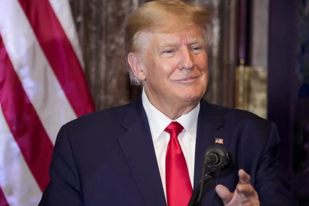 NAMERNO TO RADIM! Trampa napali što redovno BRKA IMENA tokom govora, a sada je otkrio ISTINU o tome