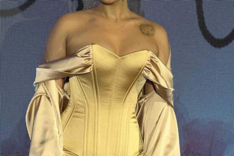 Sanja Vučić promocija prvog albuma "Remek-delo"