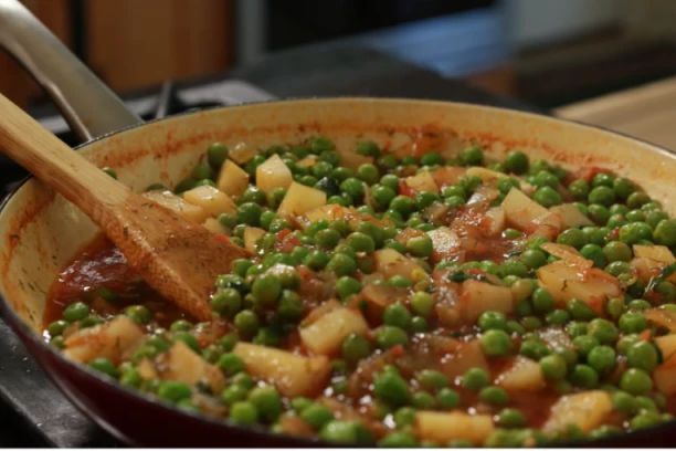 GRAŠAK NA GRČKI NAČIN: Sprema se duplo BRŽE od uobičajenog dok je ukus JAČI!