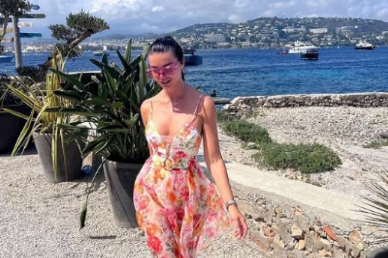 Aleksandra na plaži