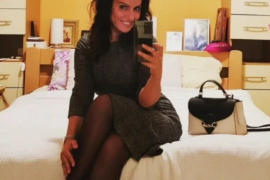 NAČELNICA SE UTEGLA U USKU HALJINICU, PA POKAZALA ČIME RASPOLAŽE! Muškarcima krenule bale od VRELIH fotki! (FOTO)