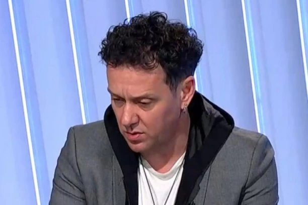 DŽENAN LONČAREVIĆ UHVAĆEN SA DRUGOM ŽENOM: Kod nje je PRESPAVAO, kamera sve zabeležila! (FOTO)