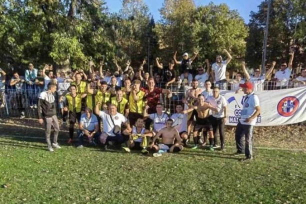 PRIZOR ZA ISTORIJU U MALOŠIŠTU: Spektakl u režiji domaćih i gostujućih igrača i navijača! (VIDEO)