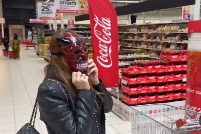 Viki prepala Tašketa