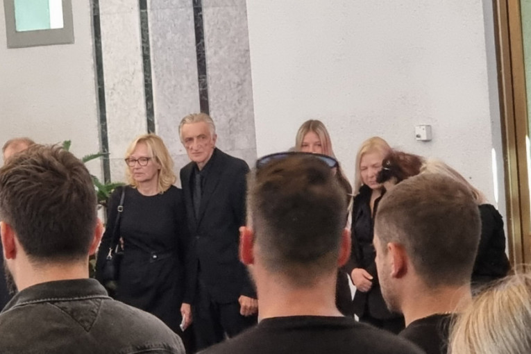 Opelo Aleksandru Kodiću