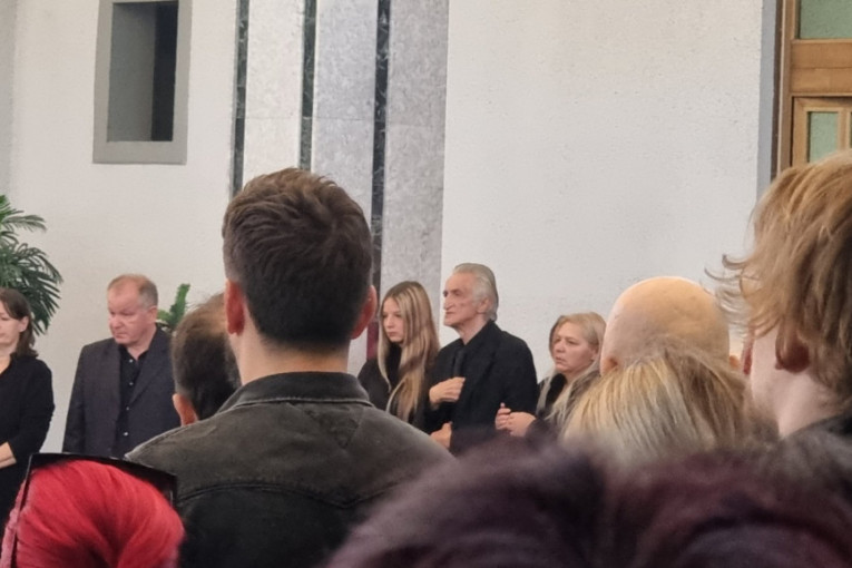 Opelo Aleksandru Kodiću