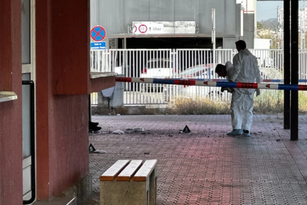 PRVE SLIKE IZ ČAČKA! Muškarac sedeo na klupi, pa aktivirao EKSPLOZIVNU NAPRAVU! (FOTO)