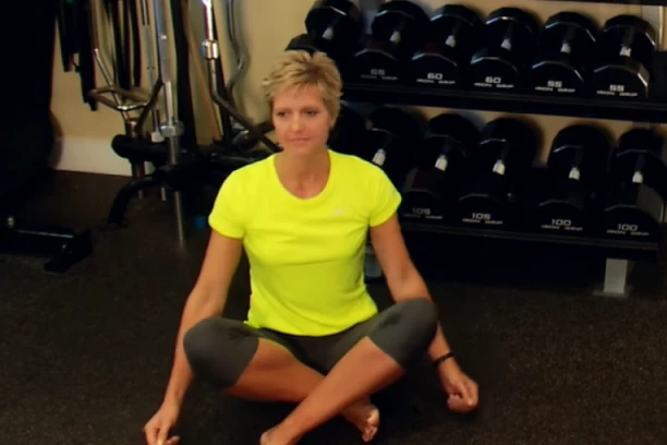 OVAJ TEST OTKRIVA KOLIKO ĆETE ŽIVETI: Iako deluje PROSTO, mnogi ne mogu to da urade! (VIDEO)