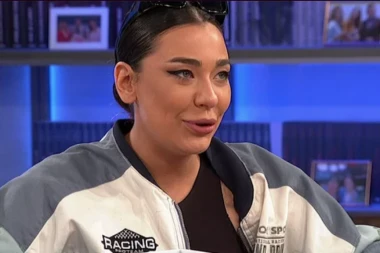 SAMA SAM KRIVA ŠTO JE OVAKO ISPALO! Sanja Vučić otkrila što sa Teom Tairović još nije snimila duet! Ovo su detalji!