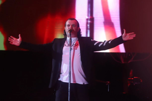 Lukas progovorio o porocima, pa ŠOKIRAO: Nadam se leku za besmrtnost dok na mene dođe red!