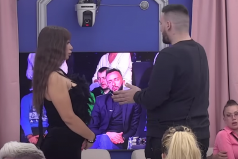 Miljana Kulić i Zola Elita Pitanja novinara