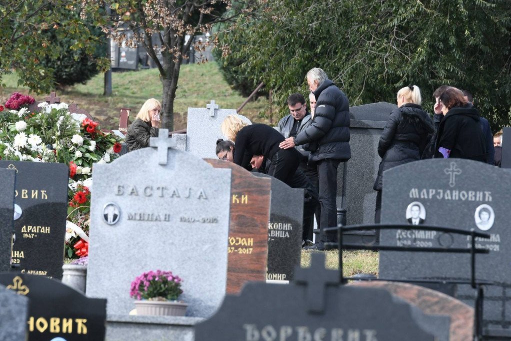 Majka Aleksandra Kodića i Mirko Kodić