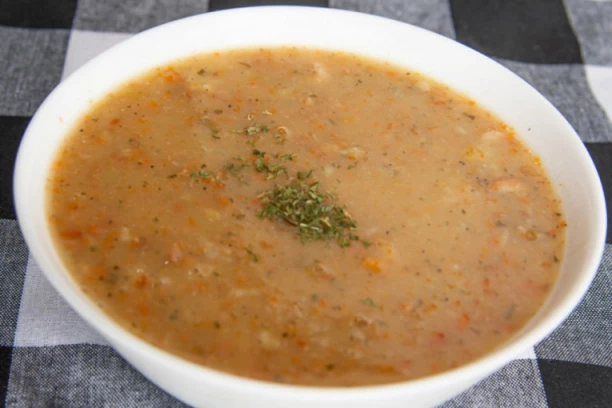 KAFANSKI RECEPT ZA TELEĆU ČORBU: Toplo jelo koje će vas ugrejati tokom jesenjih dana (FOTO)