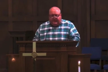 UBIO SE GRADONAČELNIK JER JE OTKRIVEN NJEGOV TAJNI ŽIVOT: Istrčao iz vozila i PRESUDIO SEBI pred policajcima