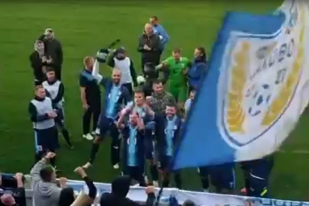 DOMAĆIN UPISAO VAŽNE BODOVE NA “PRILIVKU”: Božidar Lilić “levicom” odlučio derbi u Jakovu! (VIDEO)