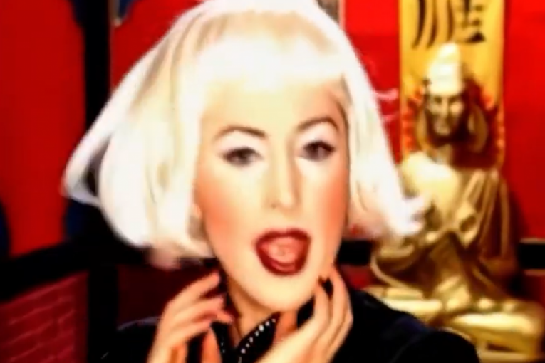 Dragana Mirković sa perikom 