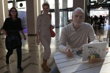 LAZAR I DANICA UHVAĆENI ZAJEDNO NAKON RAZVODA: Prvi put u javnosti, evo u kakvom su sada odnosu!