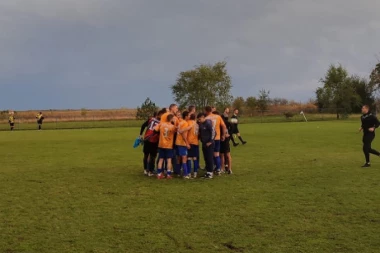 REZULTATSKI ROLERKOSTER PRIPAO DOMAĆINU: Stadion u Banatskoj Topoli je "prikazao" deset golova!