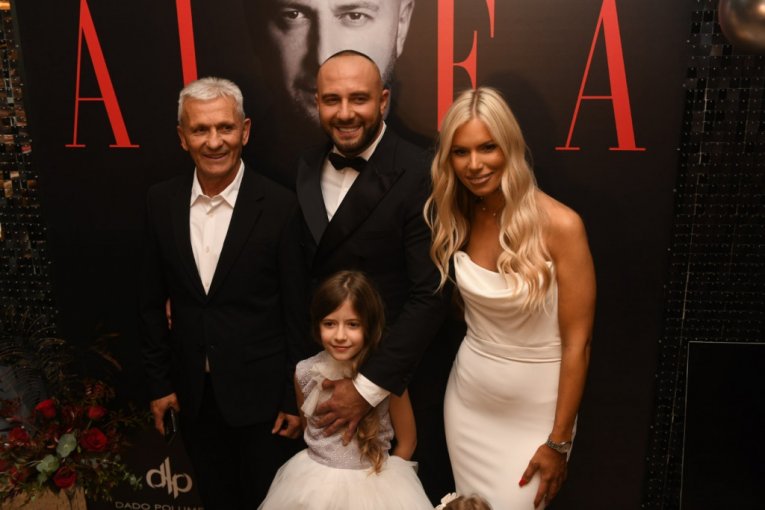 Dado Polumenta sa porodicom