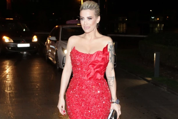 DUŠICI JAKOVLJEVIĆ SE DOGODILA NEZGODA! Ludo se zabavljala, a onda je sve krenulo po zlu!