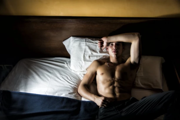 O ČEMU RAZMIŠLJAJU MUŠKARCI DOK MASTURBIRAJU? Ovo su 9 najčešćih fantazija, jedna će vas posebno šokirati (FOTO)