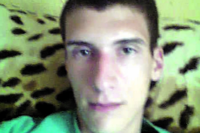 UNUK MONSTRUM USKORO NA SLOBODI! Izbo babu nasmrt, polizo benzinom i zapalio!