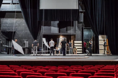 Atelje 212 obeležava 12. novembar dan pozorišta!