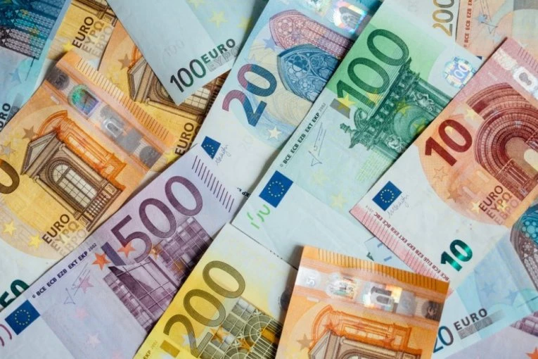 NBS OBJAVILA: Srednji kurs evra danas 117,1777 dinara