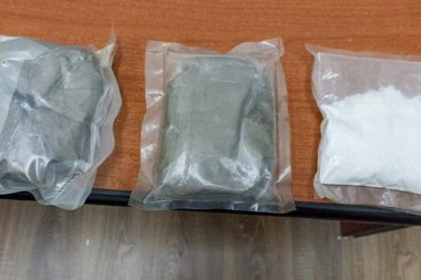 PALA DVA ČLANA KRIMINALNE GRUPE: Kod njih pronađena velika količina heroina i kokaina!