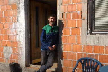 RADE NIKAD NIJE PIPNUO ŽENU! Dao je sebi obećanje - OSTAJE NEVIN DO KRAJA ŽIVOTA! (VIDEO)