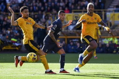 LUDILO NA MOLINEU! Totenhem vodio do 90. minuta, a onda su "vukovi" OČERUPALI "pevce"! (VIDEO)