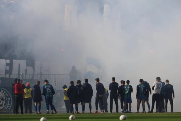 POTPUNI HAOS: Duel velikih rivala okončan na neslavan način - SKANDAL u Gornjoj varoši!