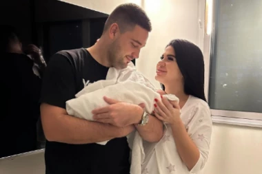 VODITELJKA OPERISALA TUMOR! Potresna ispovest popularnog pevača - lekari ih ubeđivali da nikad neće IMATI DECU, jedna rečenica LEDI KRV U ŽILAMA!