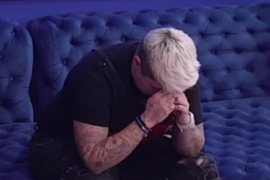 MATORA PRESUŠILA: Suzama potopila Šimanovce, ne može da dođe sebi od Anitine IZDAJE!