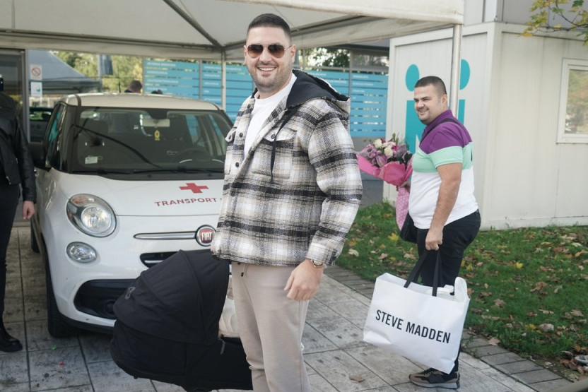 Ljuba Perućica došao u porodilište po sina Alekseja