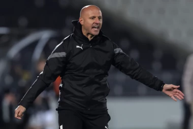 OGLASIO SE DULJAJ NAKON SVAĐE SA SUDIJAMA: Gleda u oči, NIJE ISKREN! Igračima je poraz teško pao!