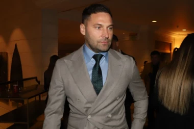 DUŠKO TOŠIĆ ZAVRŠIO NA KLINICI: Isplivala fotografija sa lica mesta, svi se pitaju samo JEDNO! (FOTO)