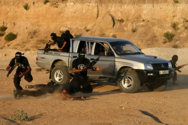 HAMAS OBJAVIO SNIMAK TAOCA: Očajna porodica apeluje za životom 86-godišnjeg Izraelca kidnapovanog od strane Hamasa