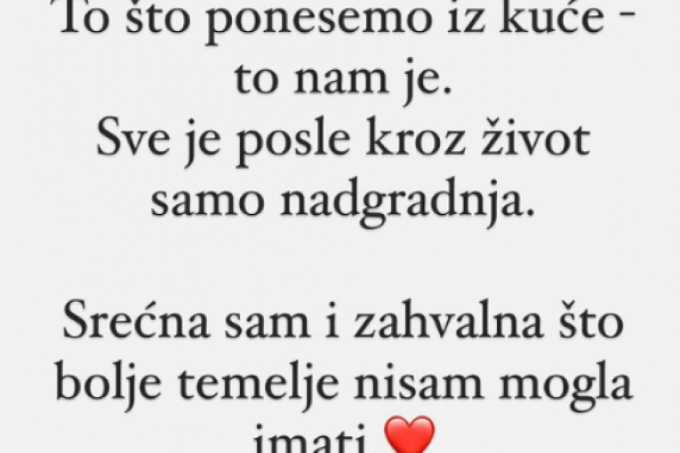 Mina Naumović Instagram