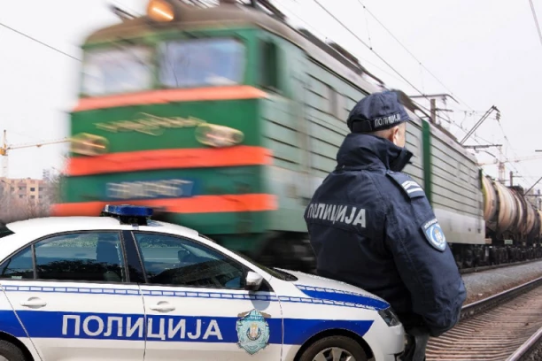 POZNAT IDENTITET POGINULOG VOZAČA KOD VELIKE PLANE! Voz udario auto, pa ga gurao više metara - HTEO DA ZAOBIĐE SPUŠTENU RAMPU! (FOTO)